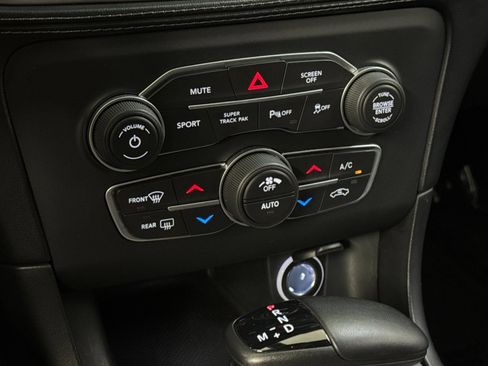Used 2023 Dodge Charger R/T w/ Plus Group image 19