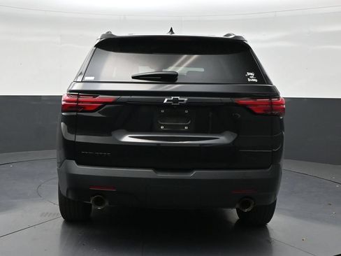 Used 2023 Chevrolet Traverse LS w/ Midnight/Sport Edition FWD image 4