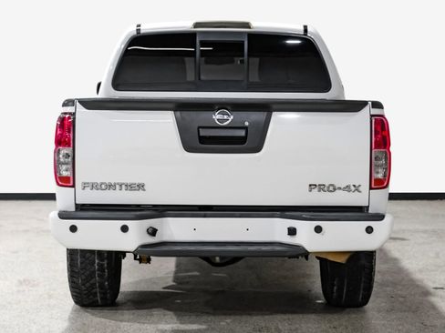 Used 2019 Nissan Frontier PRO-4X image 7