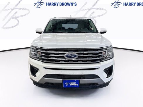Used 2018 Ford Expedition Max XLT w/ Equipment Group 202A AWD/4WD image 6