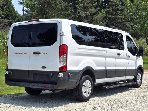 Used 2015 Ford Transit 350 XLT RWD image 9