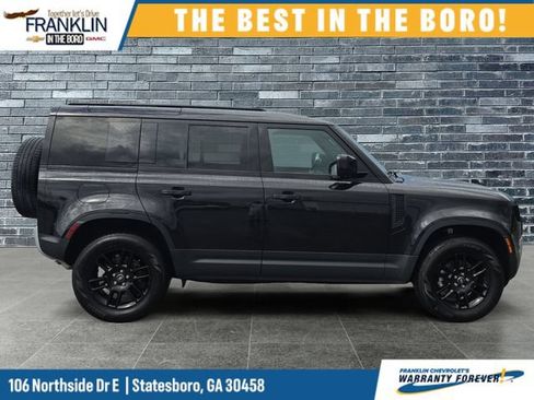 Used 2025 Land Rover Defender 110 S AWD/4WD image 7