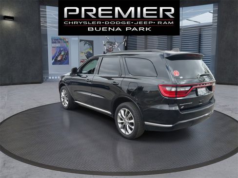Used 2022 Dodge Durango SXT w/ Anodized Platinum Package image 6