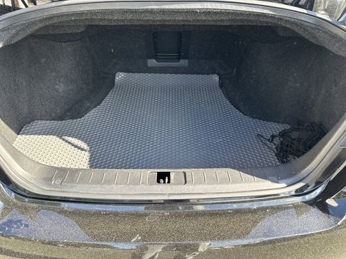 Used 2015 INFINITI Q70 L 5.6 w/ V8 Deluxe Technology Package RWD image 29