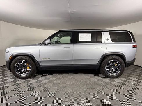 Used 2023 Rivian R1S Adventure image 4