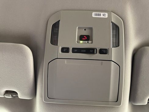 Certified 2024 Toyota Highlander LE image 29