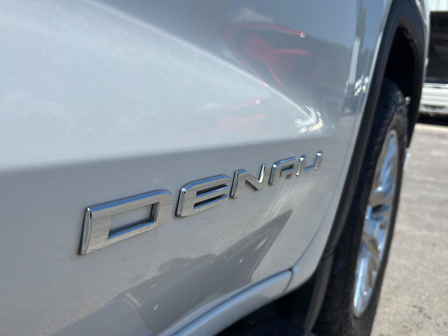 Used 2022 GMC Sierra 1500 Denali w/ Technology Package AWD/4WD image 15