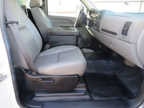 Used 2012 Chevrolet Silverado 2500 W/T image 16