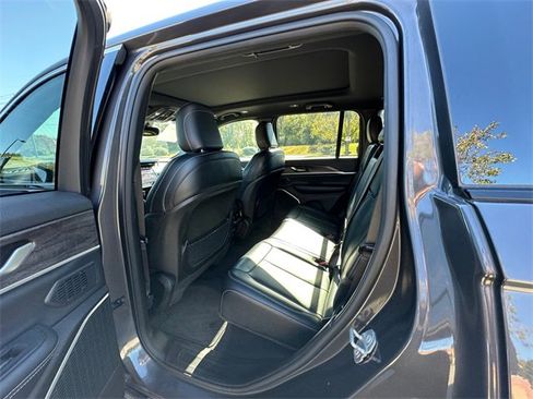 Used 2024 Jeep Grand Cherokee Limited 4xe image 18