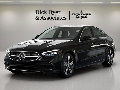Used 2025 Mercedes-Benz C 300 Sedan image 29