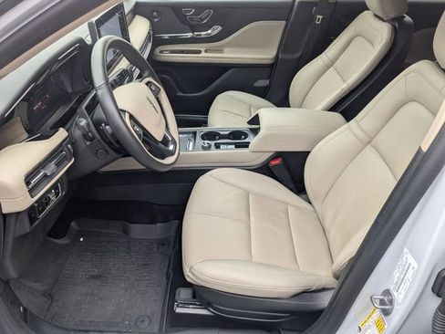 Used 2025 Lincoln Corsair Reserve w/ Equipment Group 202A image 16