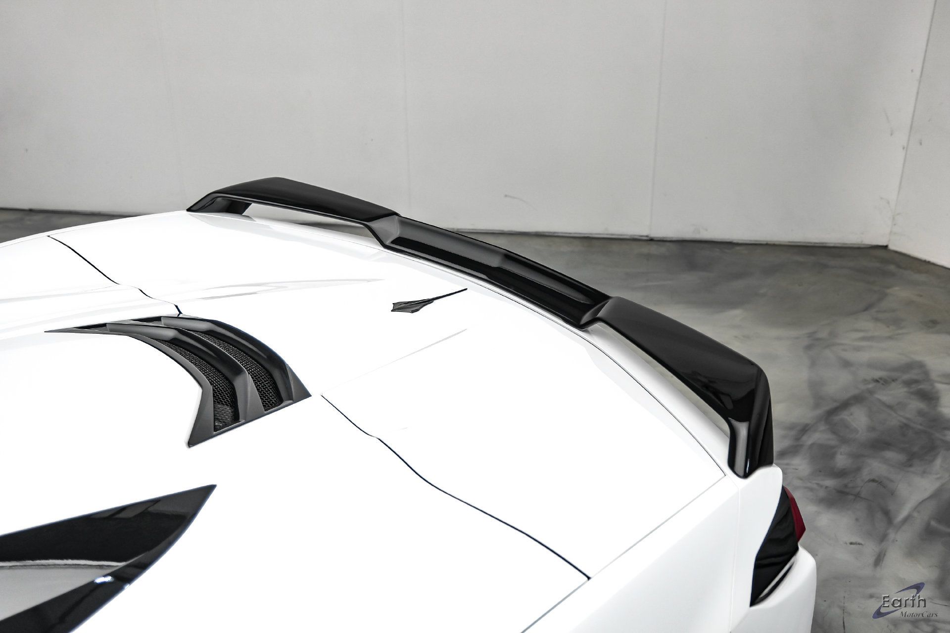 Used 2024 Chevrolet Corvette Stingray Premium Conv w/ Z51 Performance Package RWD image 40