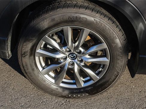 Used 2018 MAZDA CX-9 Touring w/ Touring Premium Package image 13