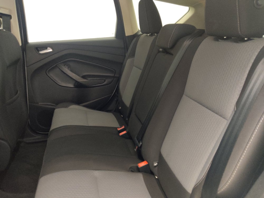 Used 2019 Ford Escape SE FWD image 18