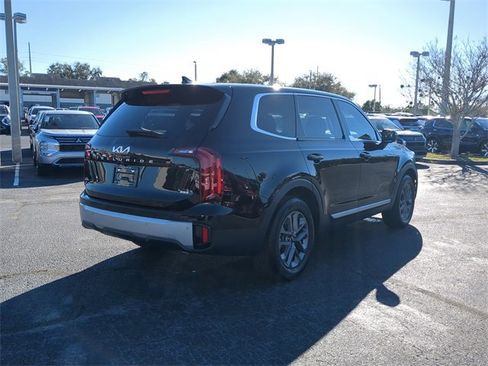 Used 2024 Kia Telluride LX image 6