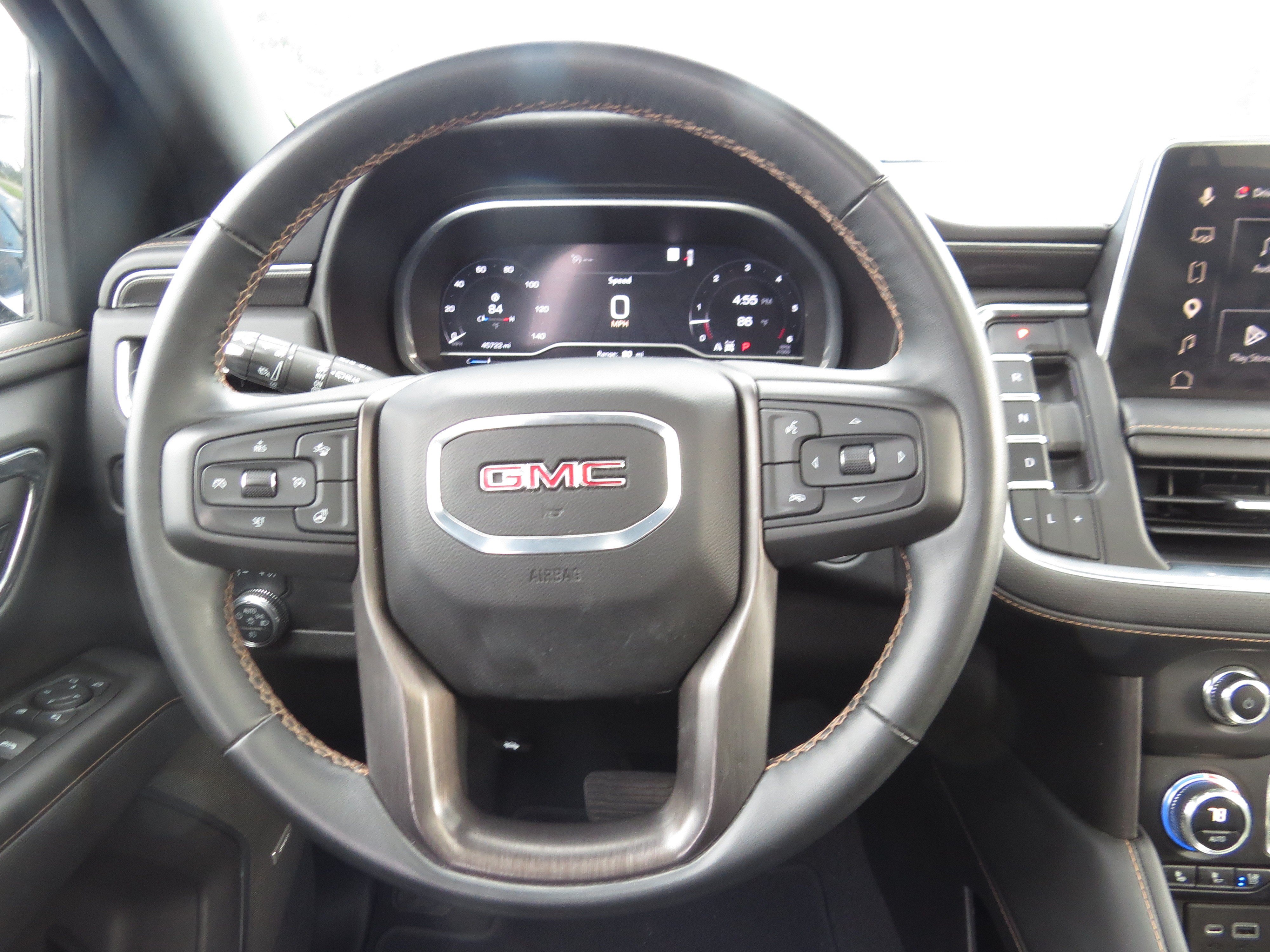 Used 2023 GMC Yukon AT4 AWD/4WD image 18