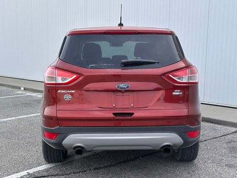 Used 2015 Ford Escape SE image 4