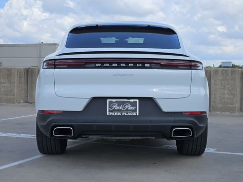 Certified 2026 Porsche Cayenne Coupe AWD/4WD image 7