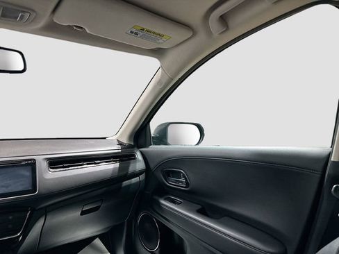 Used 2018 Honda HR-V EX-L image 26