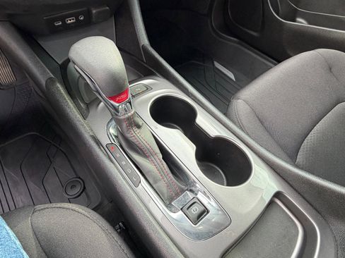 Used 2025 Chevrolet Malibu RS w/ LPO, Floor Liner Package FWD image 19