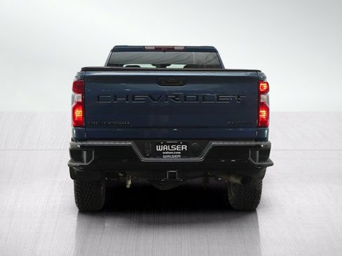 Used 2024 Chevrolet Silverado 2500 Custom w/ Custom Convenience Package AWD/4WD image 4