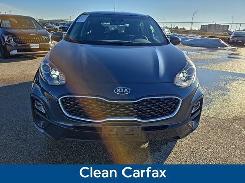 Used 2022 Kia Sportage LX image 2