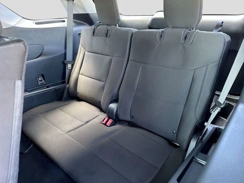 Certified 2023 Ford Explorer XLT image 20