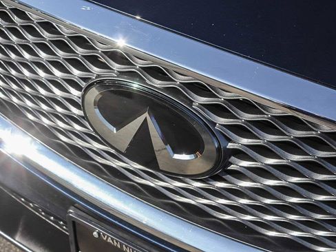 Used 2019 INFINITI QX50 Luxe w/ Cargo Package image 11