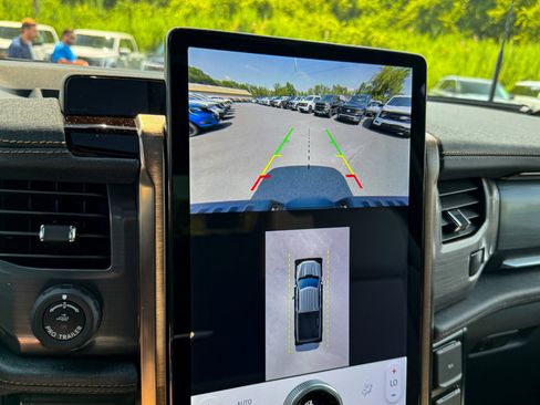 New 2025 Ford F150 Lightning Lariat image 32