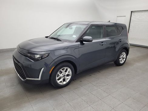 Used 2024 Kia Soul LX w/ Option Group 015 image 2