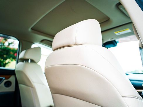 Used 2018 Honda CR-V Touring image 28