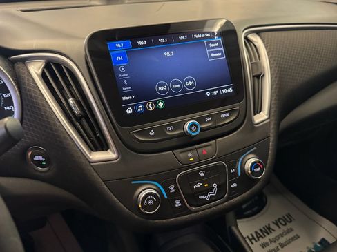 Used 2025 Chevrolet Malibu LS FWD image 13