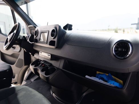 Used 2019 Mercedes-Benz Sprinter 3500 image 31
