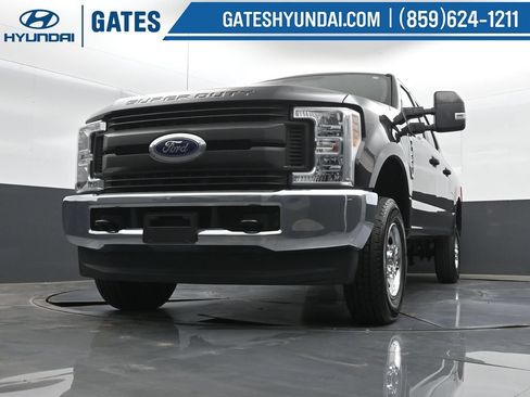 Used 2019 Ford F350 XL w/ Power Equipment Group AWD/4WD image 36