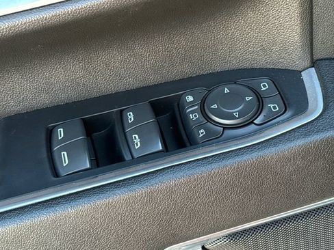 Used 2024 Chevrolet Silverado 2500 LTZ AWD/4WD image 19
