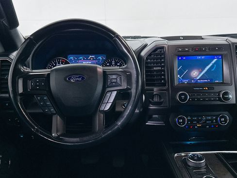 Used 2020 Ford Expedition Max Limited image 18