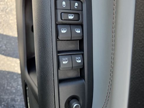 Certified 2022 Jeep Compass Limited AWD/4WD image 31