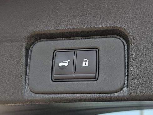 Used 2025 Nissan Rogue SV w/ Rock Creek Premium Package AWD/4WD image 10