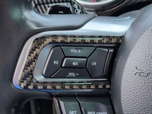 Used 2021 Ford Mustang GT RWD image 17