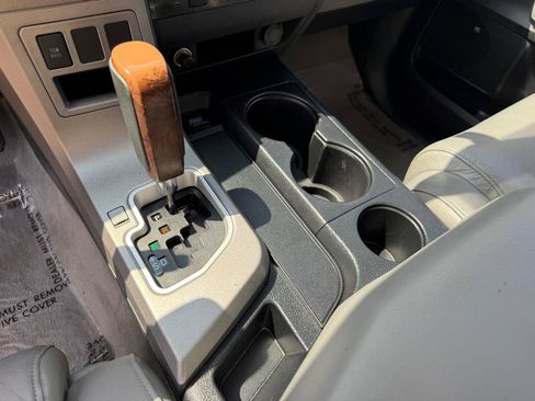 Used 2010 Toyota Tundra Limited AWD/4WD image 16