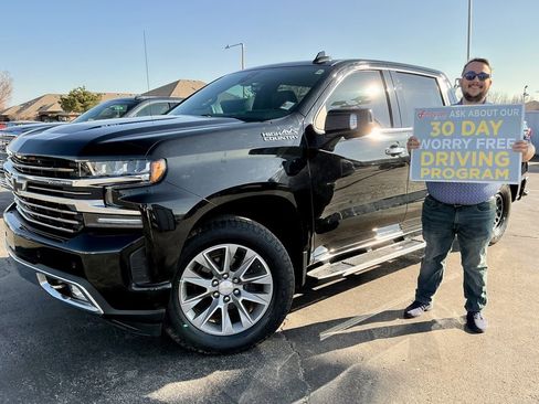 Used 2021 Chevrolet Silverado 1500 High Country w/ Technology Package image 1