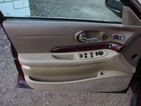 Used 2004 Buick Le Sabre Limited FWD image 16