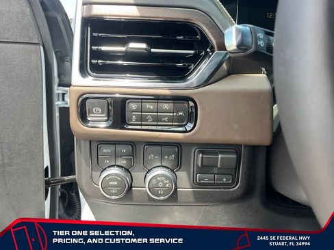 New 2026 GMC Yukon Denali Ultimate AWD/4WD image 25