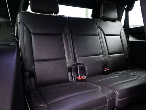 Used 2023 GMC Yukon SLT AWD/4WD image 20