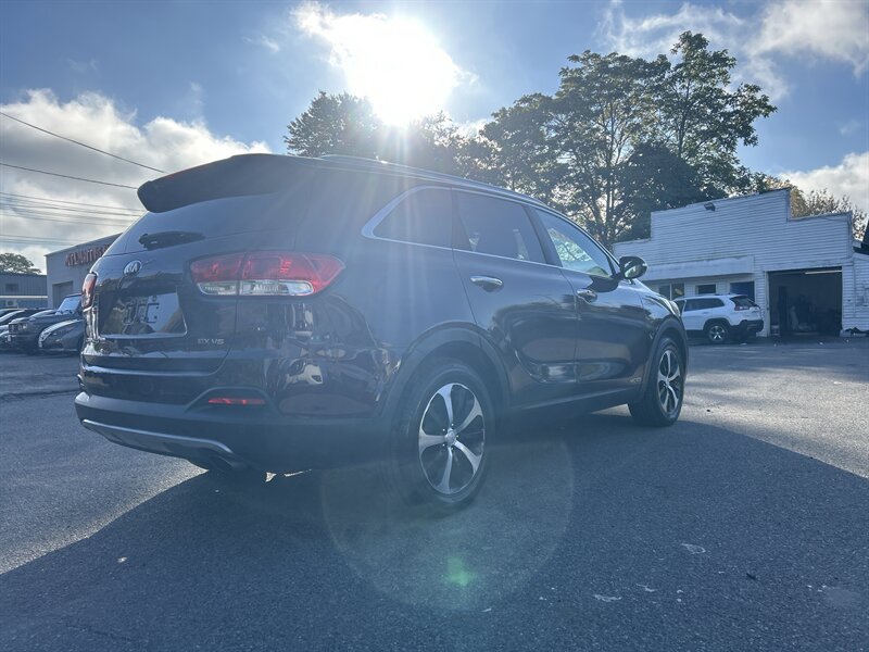 Used 2016 Kia Sorento EX w/ EX Touring Package AWD/4WD image 4