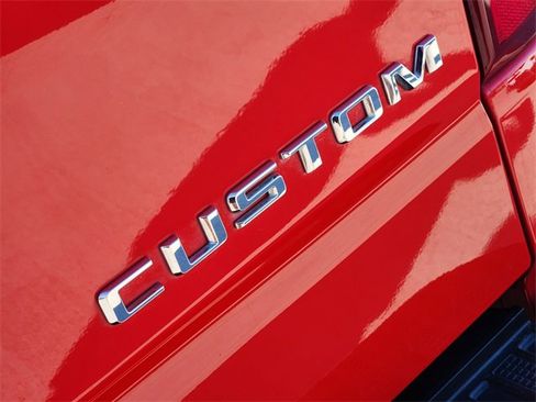 Used 2024 Chevrolet Silverado 1500 Custom image 7