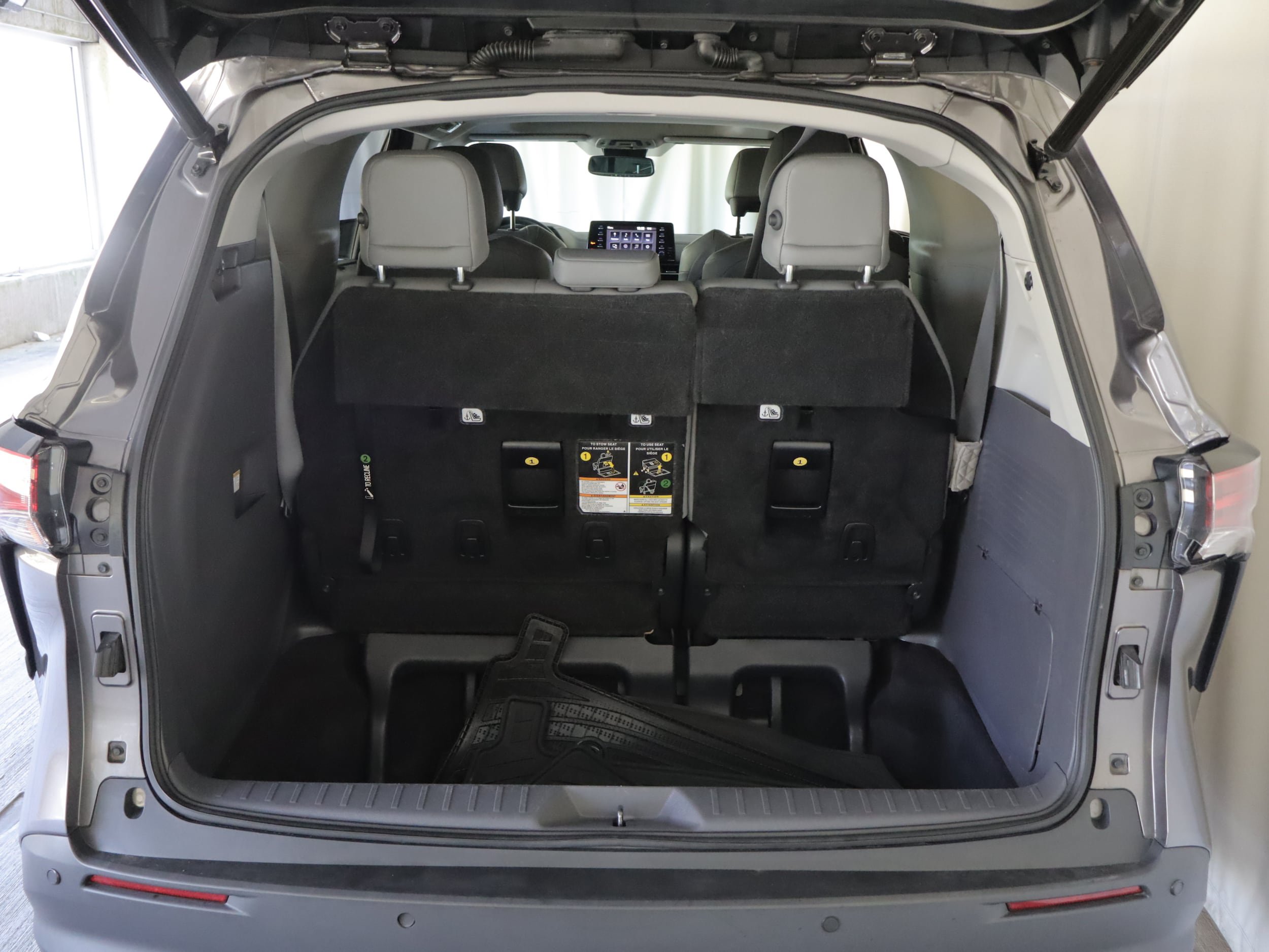 Used 2021 Toyota Sienna XLE w/ XLE Plus Package AWD/4WD image 20