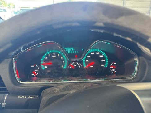 Used 2017 Chevrolet Traverse LT image 19