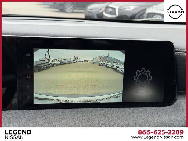 Certified 2025 Nissan Kicks SV AWD/4WD image 31