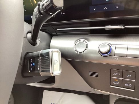 New 2025 Hyundai Kona SEL image 38